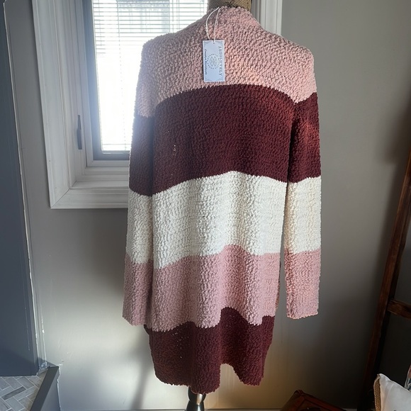 Multi color sweater with pockets - Picture 4 of 8